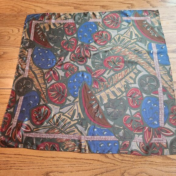 2/$20 SALE! Liz Claiborne scarf - Picture 1 of 6